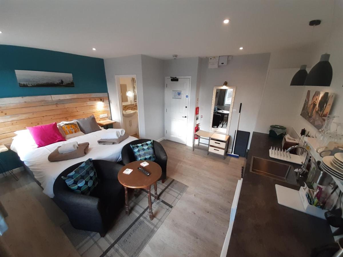 Cotswold Aparthotel สเตราด์ ภายนอก รูปภาพ